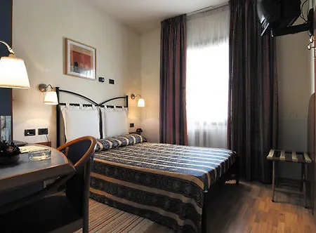 Alexander Hotel